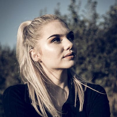 About Us 10 Stacy Connor